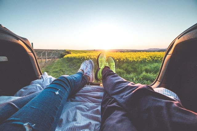 7 Reasons to be Just Friends
