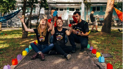 Top 10 Ways to Give Back To Others