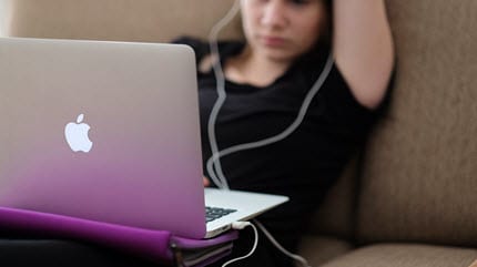 Addicted To Watching Porn - I Was the Good Christian Girl Addicted to Pornography - TheHopeLine