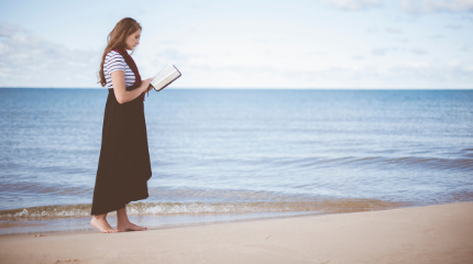 3 Encouraging Bible Verses to Start the New Year